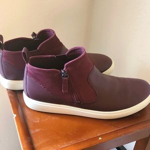 Ecco Soft Classic bootie size 10